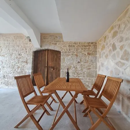 Flower Διαμέρισμα Poljica (Hvar)