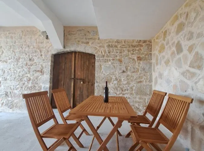 Flower Διαμέρισμα Poljica (Hvar)